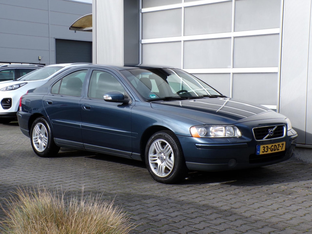Volvo S60 - 2.4 Edition II Leer/Clima/Cruise!! - AutoWereld.nl