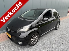 Toyota Aygo - 1.0-12V Dynamic Navigator 5-drs