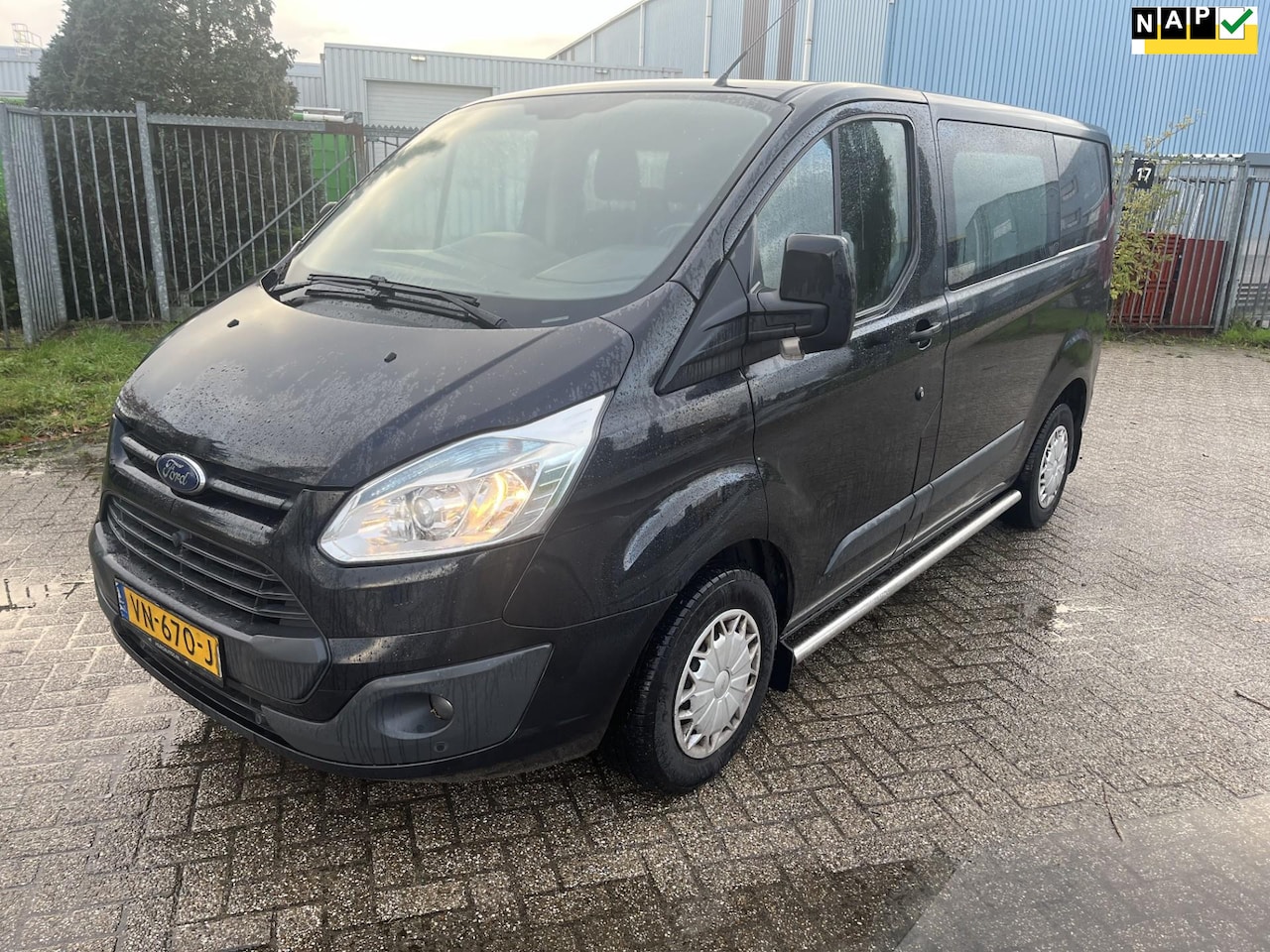 Ford Transit Custom - 270 2.2 TDCI L1H1 Trend DC 270 2.2 TDCI L1H1 Trend DC (Motor loopt op 3 cilinders!) - AutoWereld.nl