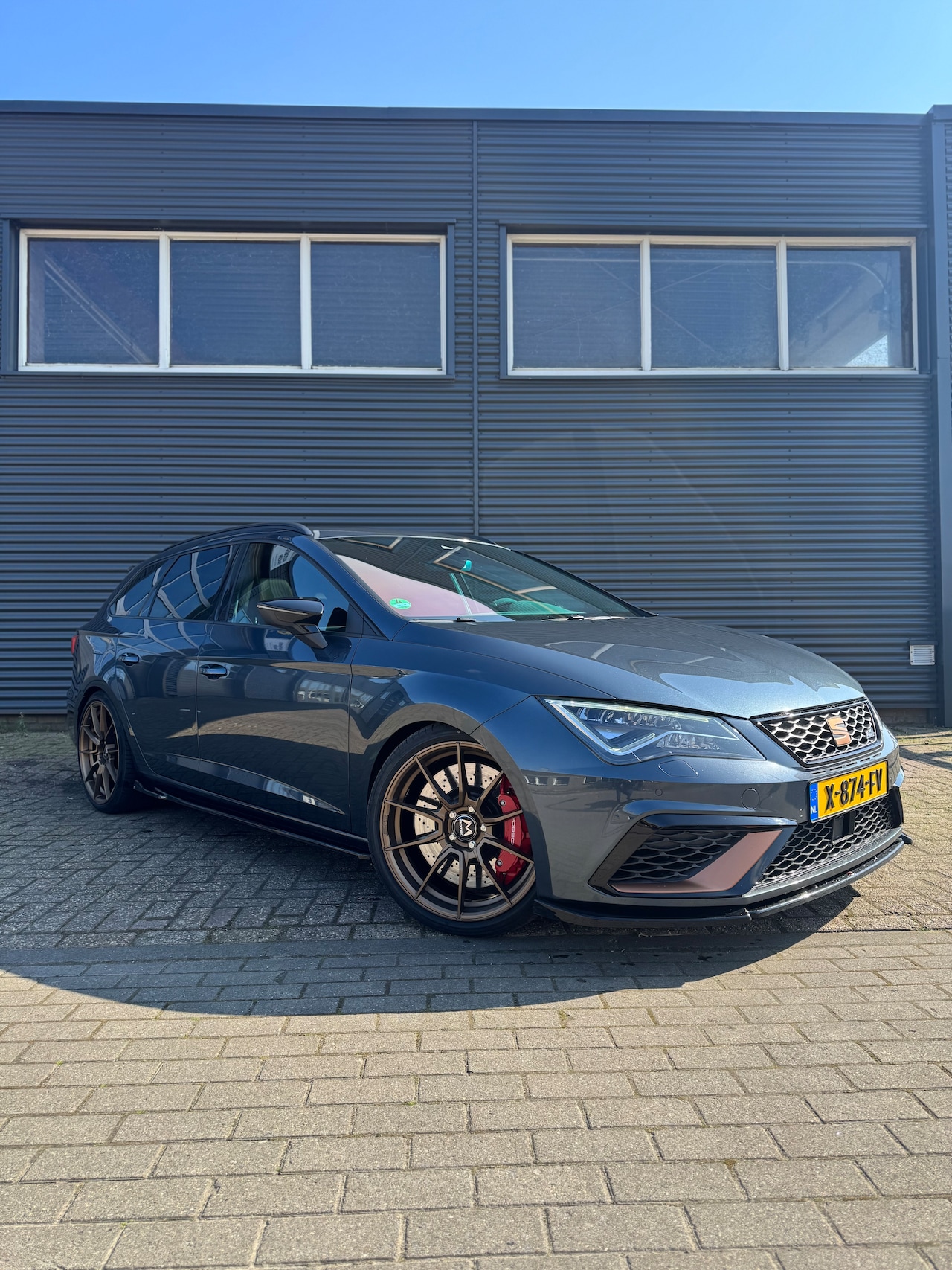 SEAT Leon ST - 2.0 TSI 4DRIVE CUPRA Ultimate Edition Acc/dcc/virtual/big brake - AutoWereld.nl