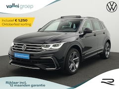 Volkswagen Tiguan - 1.4 TSI eHybrid 245 pk DSG R-Line Business+ | Panoramadak | IQ Light | Achteruitrijcamera