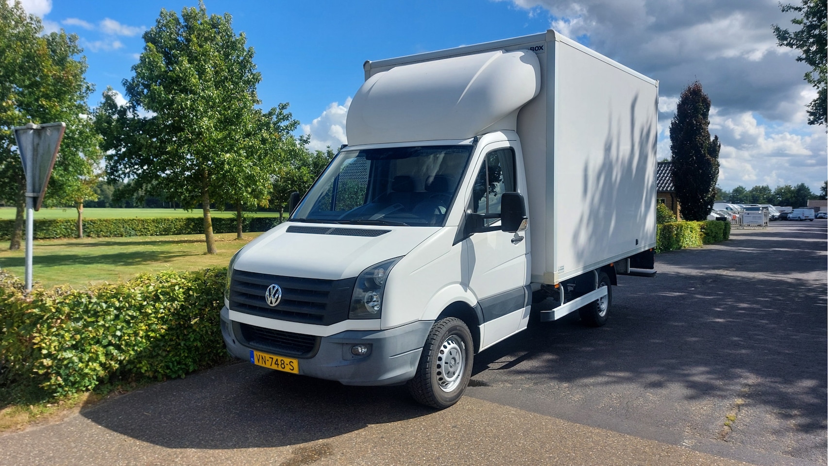 Volkswagen Crafter - 35 2.0 TDI L2H1 AIRCO BJ 2015 - AutoWereld.nl