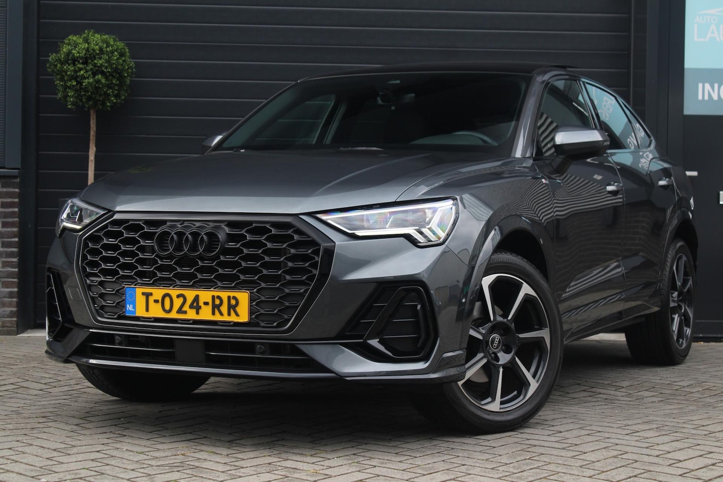 Audi Q3 Sportback - 35 TFSI S-Line S Edition | Pano | Memory | Keyless - AutoWereld.nl