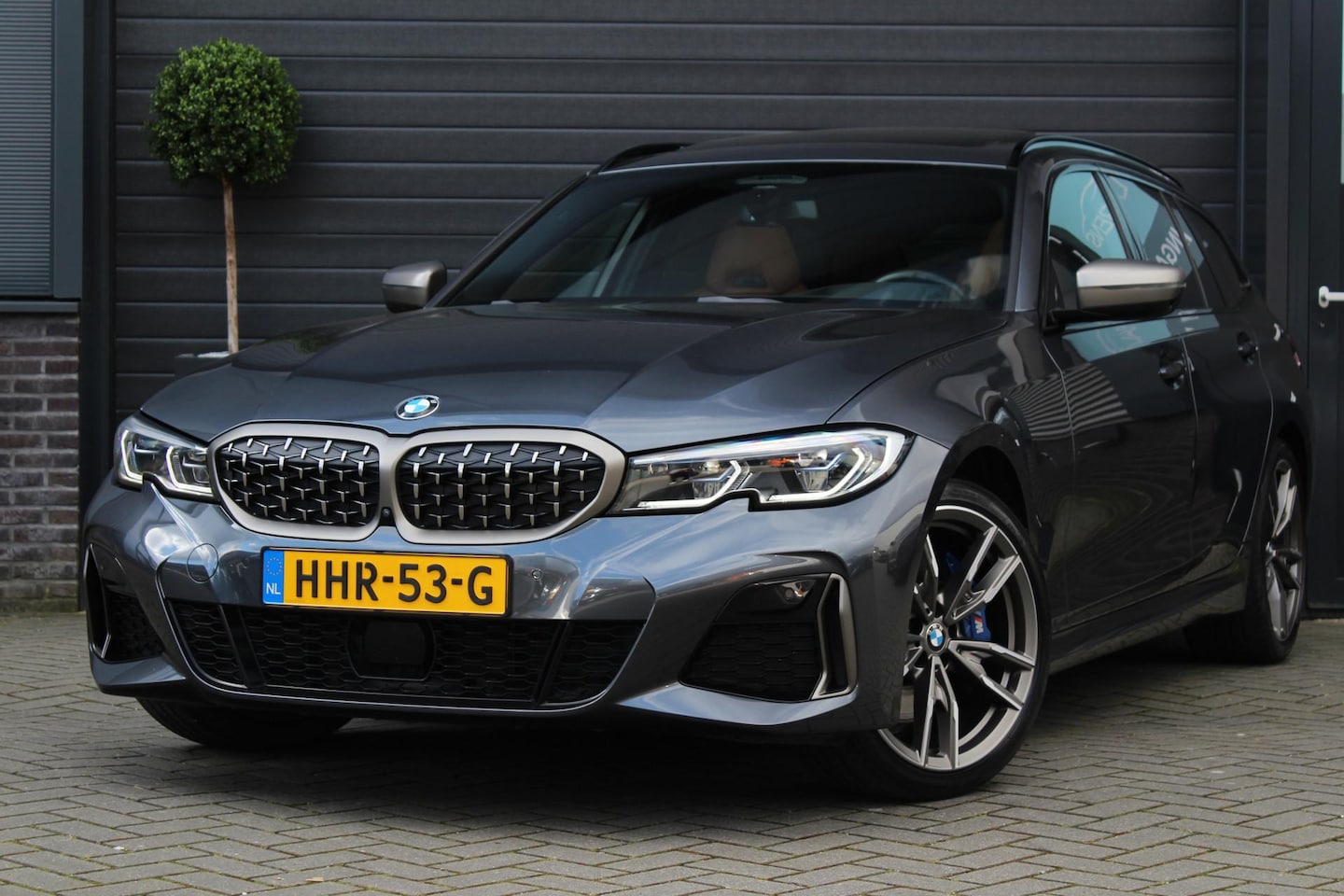 BMW 3-serie Touring - M340i xDrive M Sport | Pano | M Stoelen | 360 Camera High Executive - AutoWereld.nl