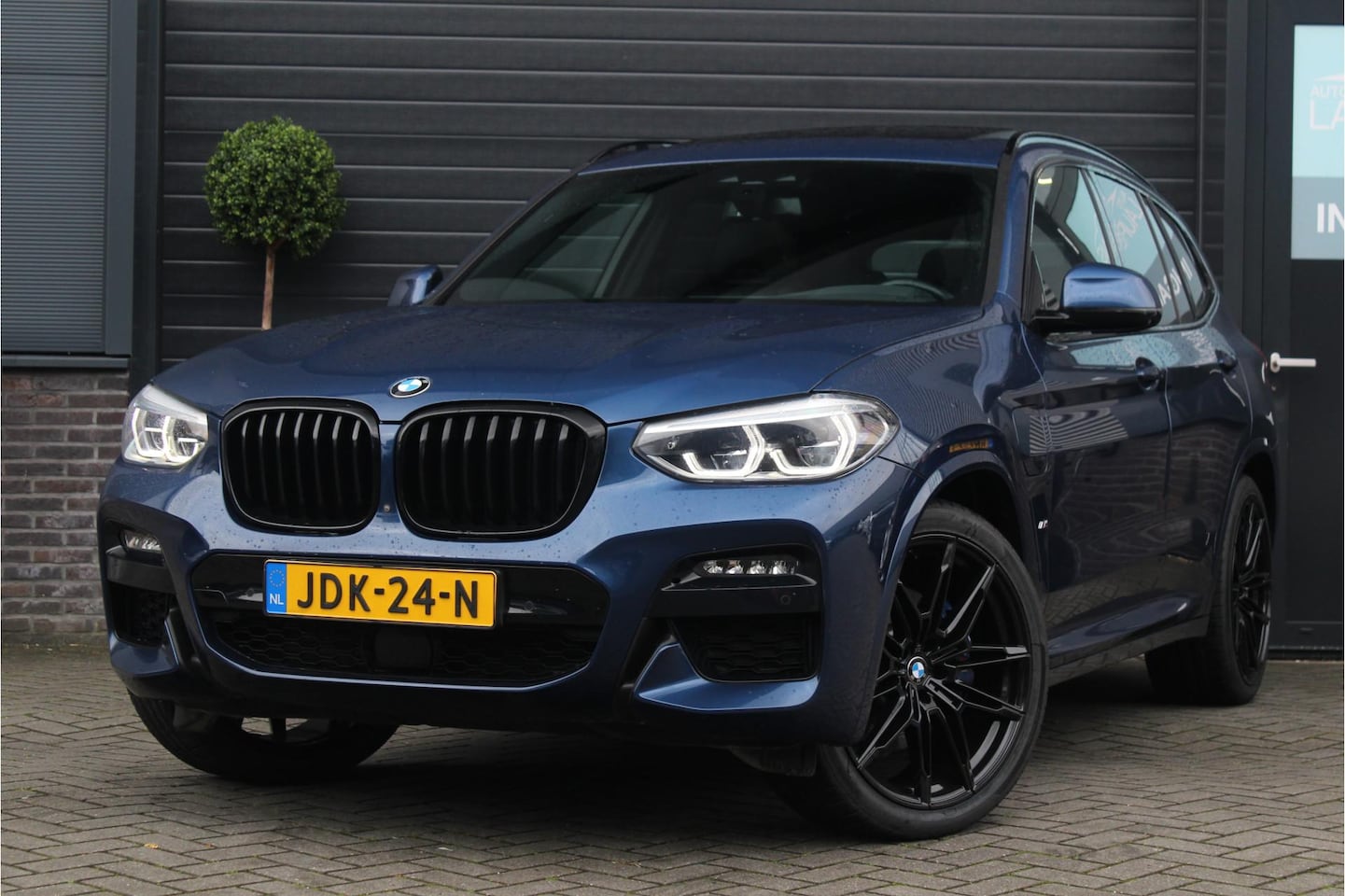 BMW X3 - xDrive30e M Sport | Pano | Schaal | 21" L.M. High Executive - AutoWereld.nl