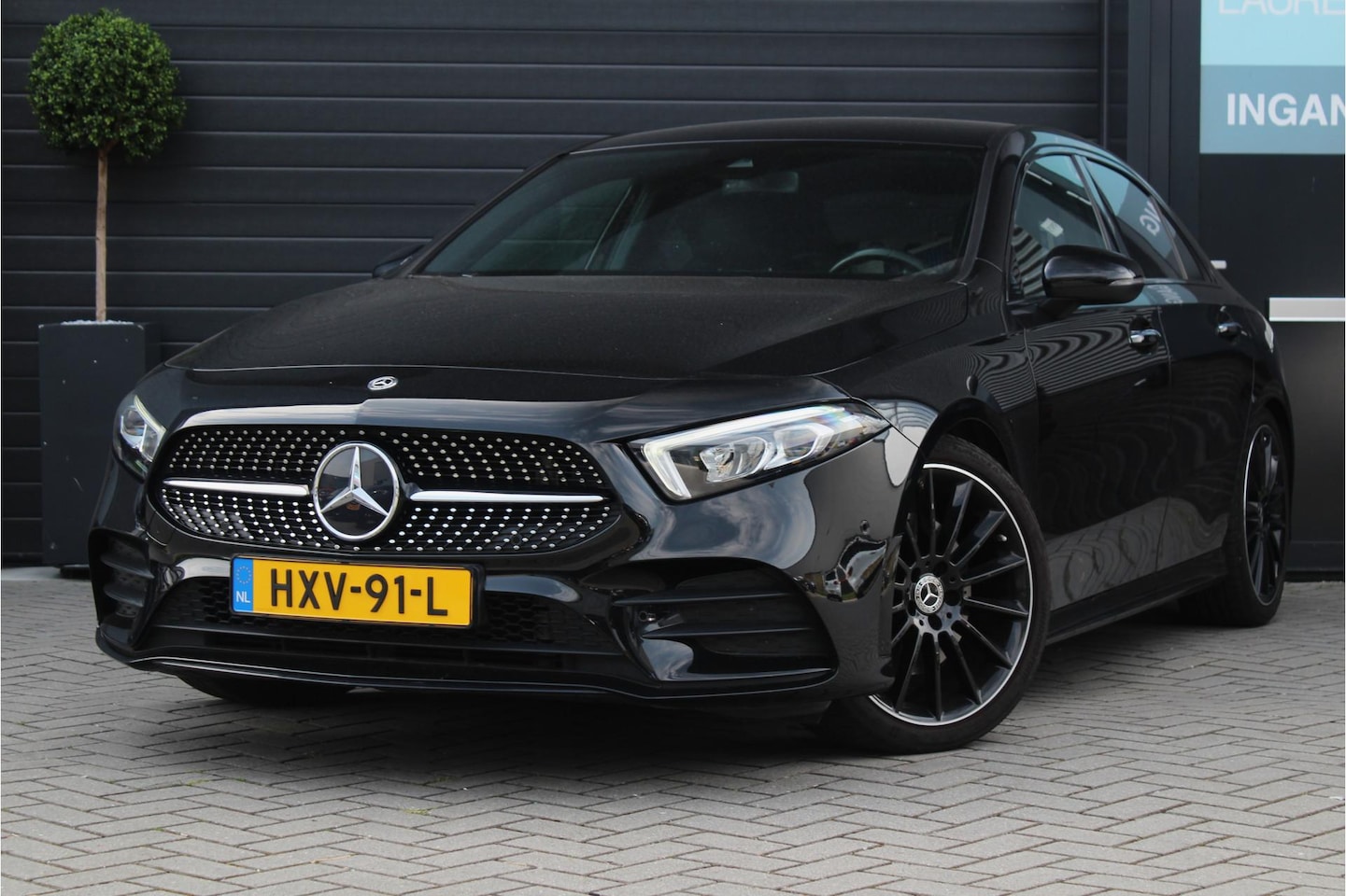 Mercedes-Benz A-klasse - 220 4MATIC AMG | Leder | Sfeerverl. | Camera | Premium Plus - AutoWereld.nl