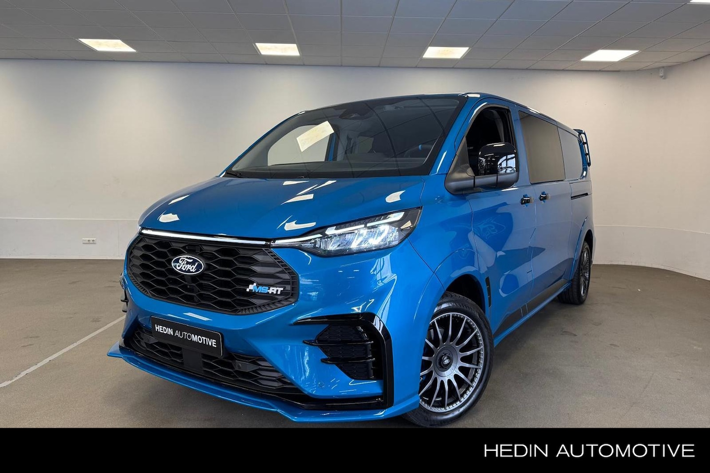 Ford Transit Custom - E-Transit L2H1 MS-RT 286PK Dubbel Cabine | Voorraad | Snel Rijden | 5-Zits - AutoWereld.nl