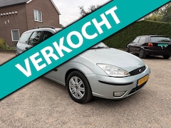 Ford Focus Wagon - 1.6-16V Futura