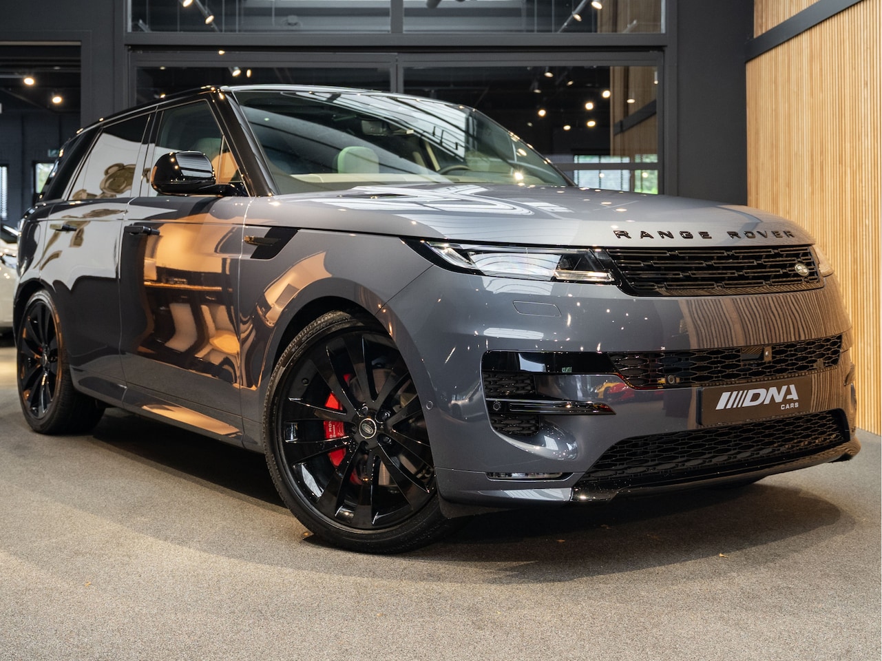 Land Rover Range Rover Sport - P460e Dynamic HSE 3.0 P460e Pano Merdian Black Pack - AutoWereld.nl