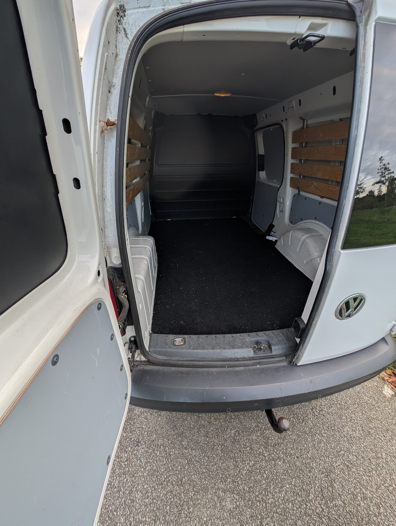 Volkswagen Caddy - 2.0 TDI L2H1 BMT Maxi Comfortline - AutoWereld.nl