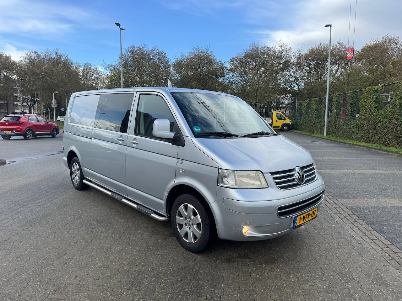 Volkswagen Transporter - 2.5 TDI 340 Trendline DC 2.5 TDI 340 Trendline DC - AutoWereld.nl