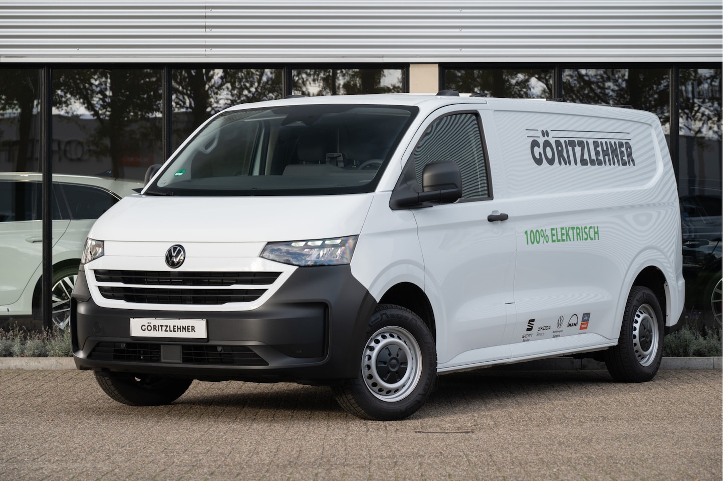 Volkswagen e-Transporter - 32 L2H1 64 kWh | TREKHAAK | CRUISE | CAMERA - AutoWereld.nl