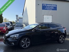 Volvo V40 - 2.0 D4 R-Design, Netjes, Leder, veel opties