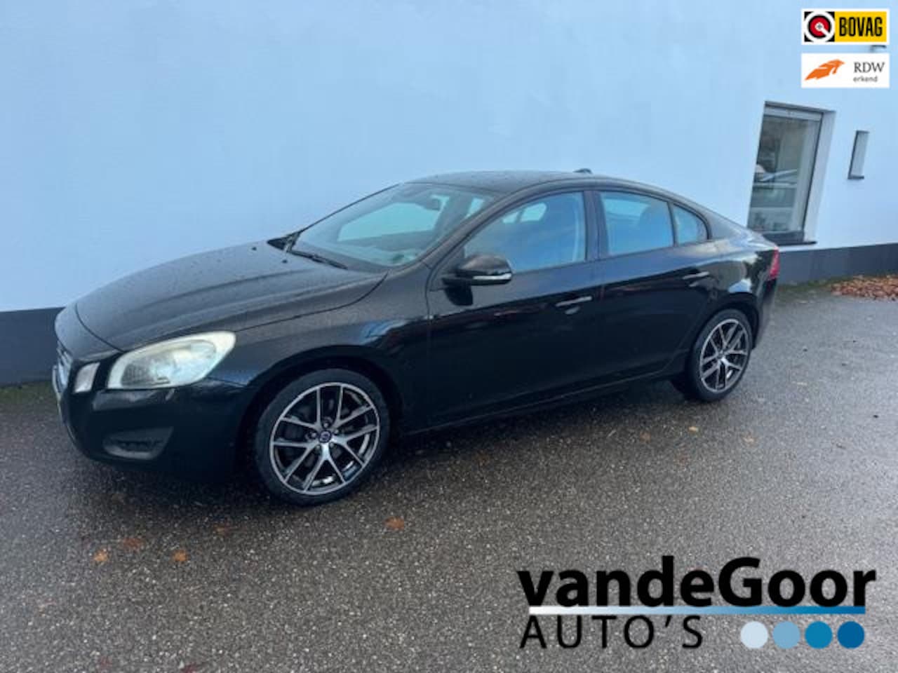 Volvo S60 - 2.0 T5 2.0 T5, '10, keurige auto, volledig dealer-onderhouden ! - AutoWereld.nl