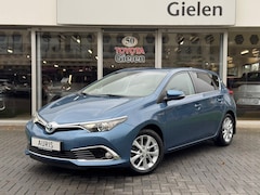 Toyota Auris - 1.8 Hybrid Executive | Eerste eigenaar, Trekhaak, Half leer, Navigatie, Stoelverwarming, P