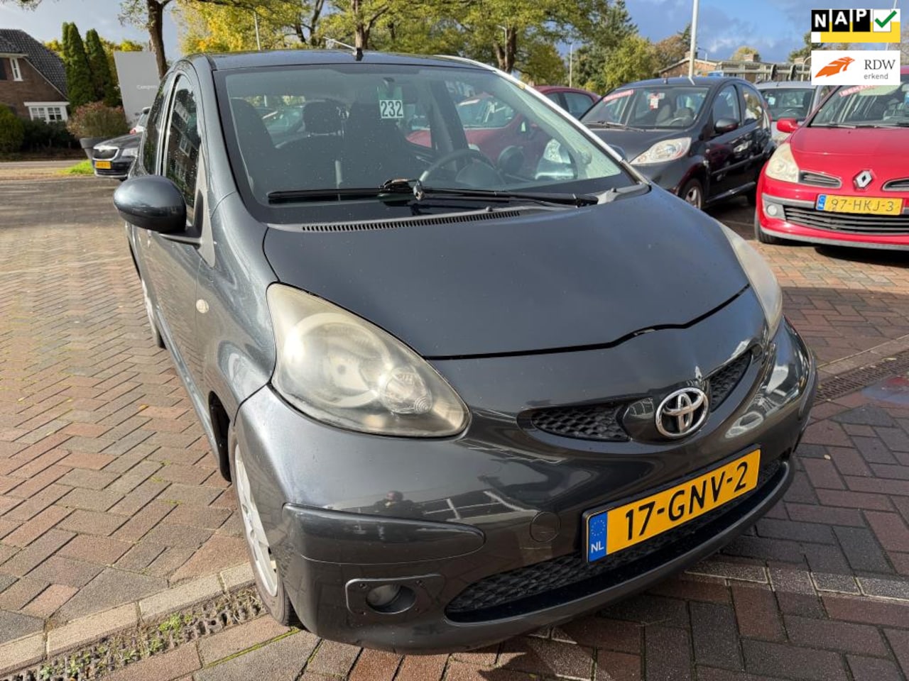 Toyota Aygo - 1.0-12V Sport 5 Drs Airco Elektr pakket Lichtmetalen velgen Apk 3-6-2026 Rijdt en schakelt - AutoWereld.nl