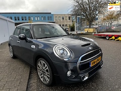 MINI Cooper S - 2.0 Chili Serious Business, leren , stoel verwaming, key lees