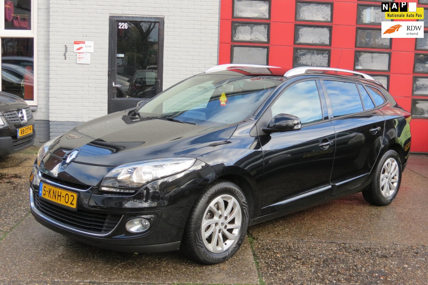 Renault Mégane Estate - 1.5 dCi Collection 1.5 dCi Collection , NAVI, CAMERA ,PDC, CR CONTR, CLIMA - AutoWereld.nl