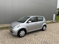 Daihatsu Sirion 2 - 1.0-12V Premium Stuurbekr Isofix 4xElekr Nap