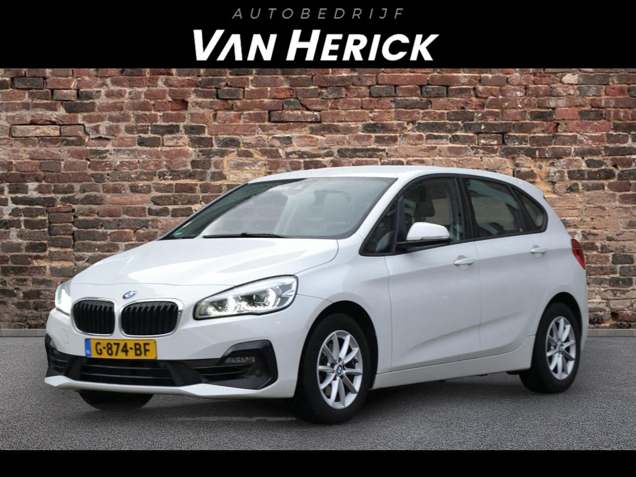 BMW 2-serie Active Tourer - 218i Executive Edition | Camera | Cruise | Nette staat - AutoWereld.nl