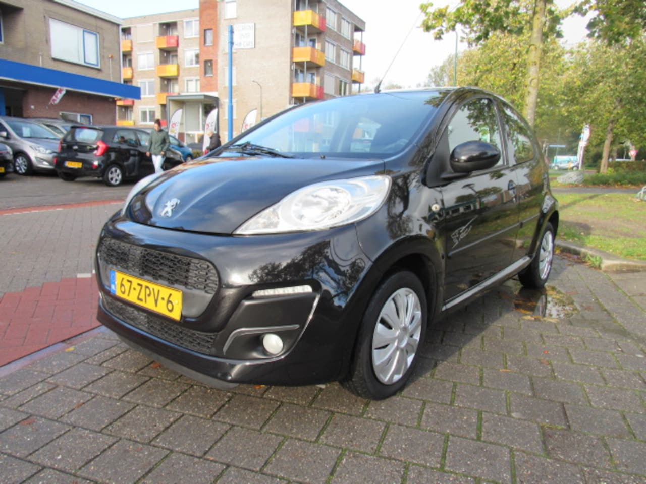 Peugeot 107 - 1.0 68PK 5Drs Airco Active - AutoWereld.nl