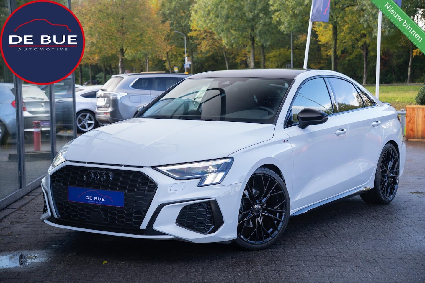 Audi A3 Limousine - 30 TFSI S-Line Edition One|RS|B&O|Matrix|Sfeerverlichting|Virtual|Stoelverwarming|Carbon|D - AutoWereld.nl