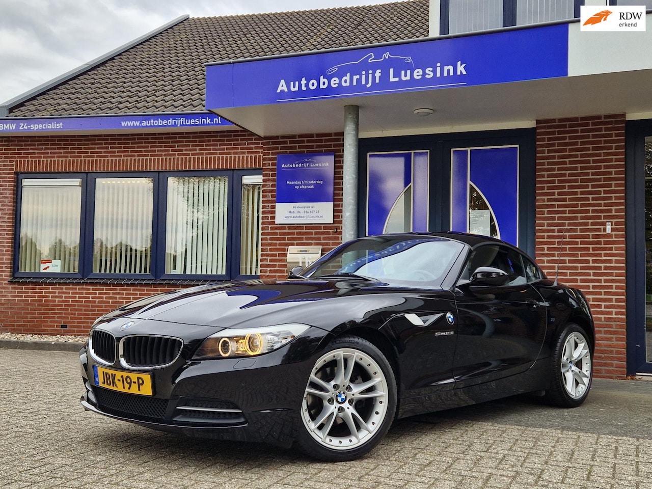 BMW Z4 Roadster - SDrive23i Executive Dealeronderhouden Elektrische Comfortstoelen met -Verwarming 18"Breeds - AutoWereld.nl
