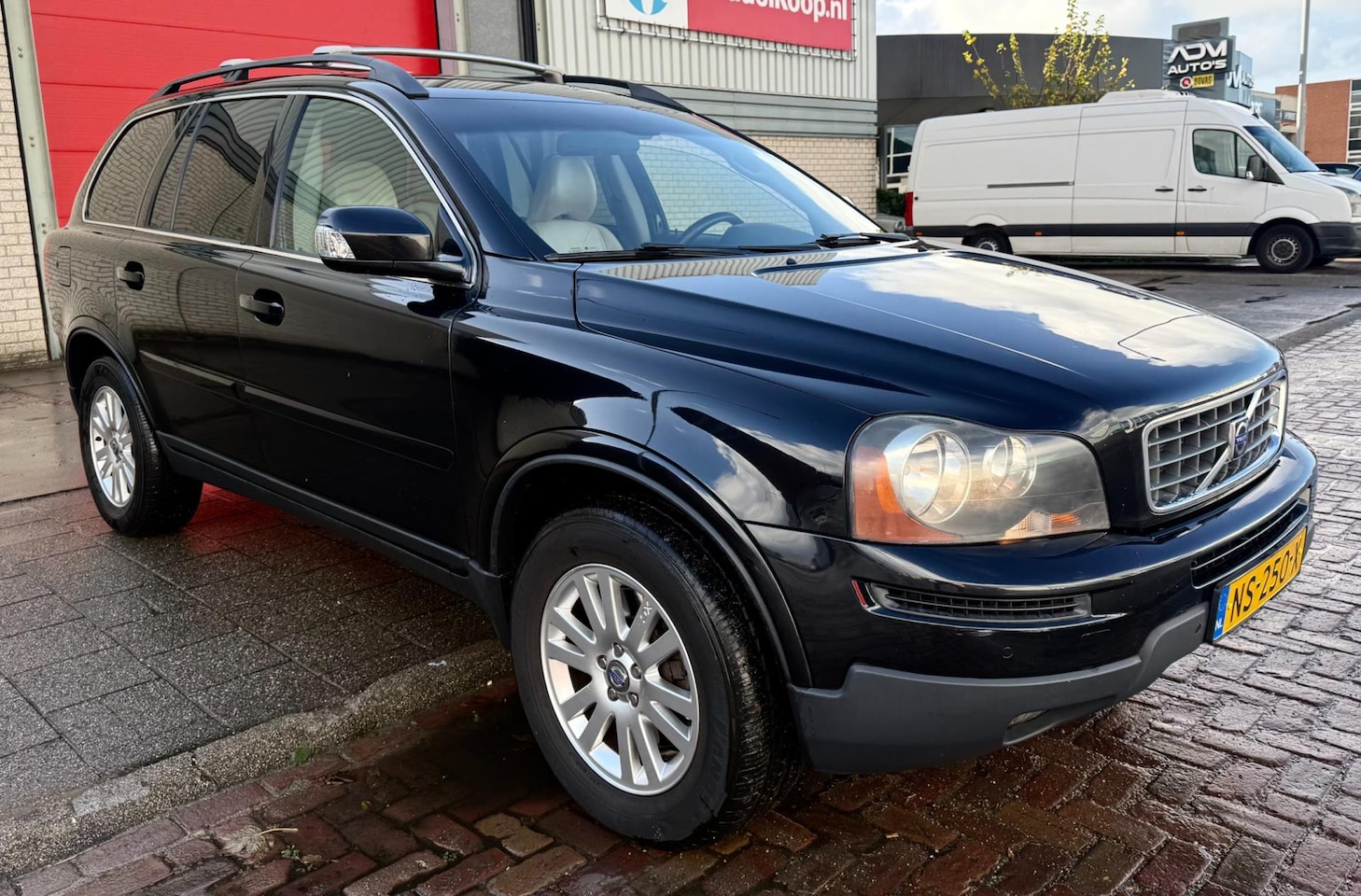 Volvo XC90 - 2.4 D5 Momentum 2.4 D5 Momentum - AutoWereld.nl