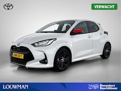 Toyota Yaris - 1.5 Hybrid Executive | Lederen bekleding | Stoelverwarming | JBL | Coral Red Pack |