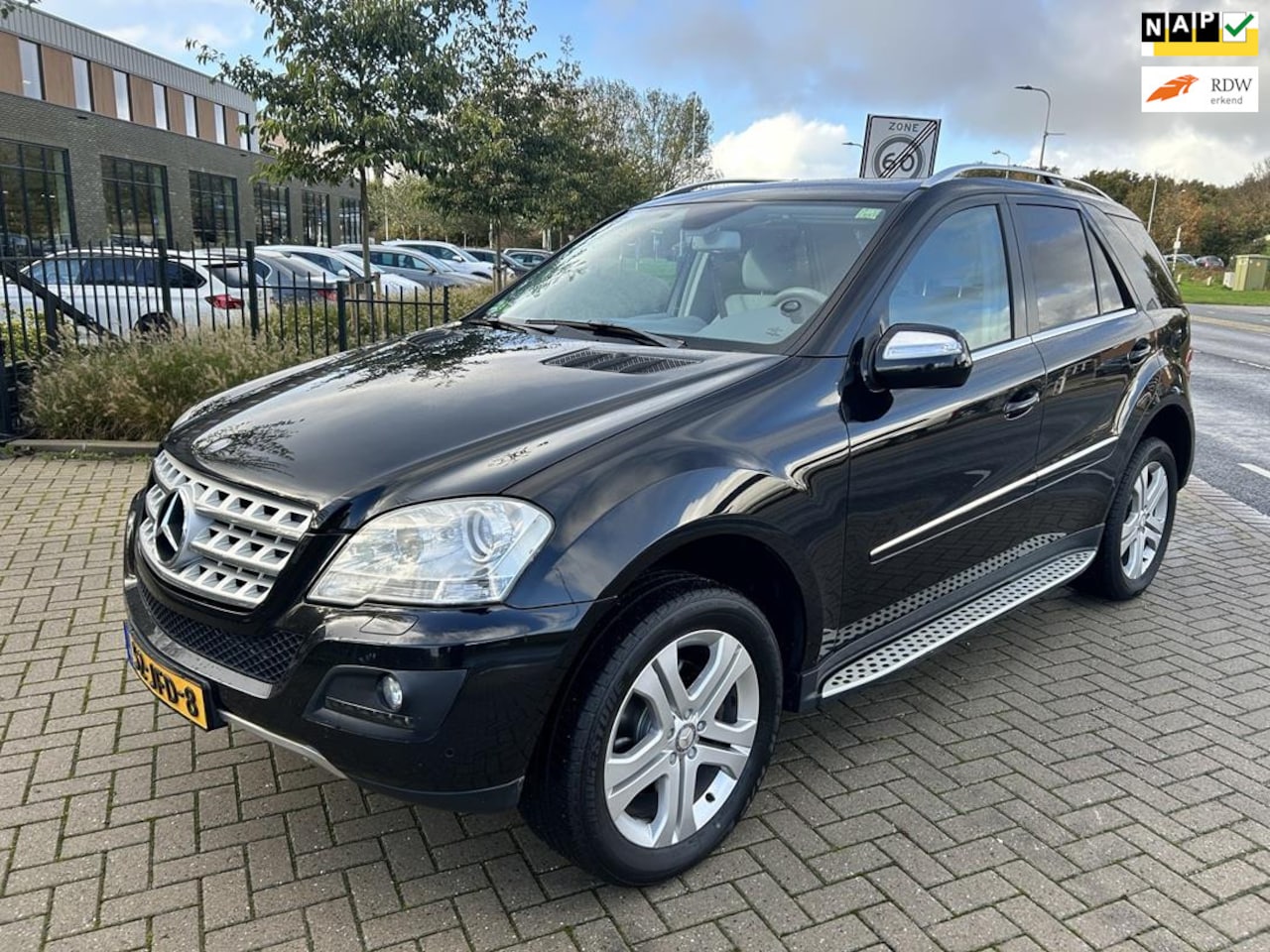 Mercedes-Benz M-klasse - 350 2009! Benzine/LPG NAVI AUTOMAAT! NWE APK! - AutoWereld.nl