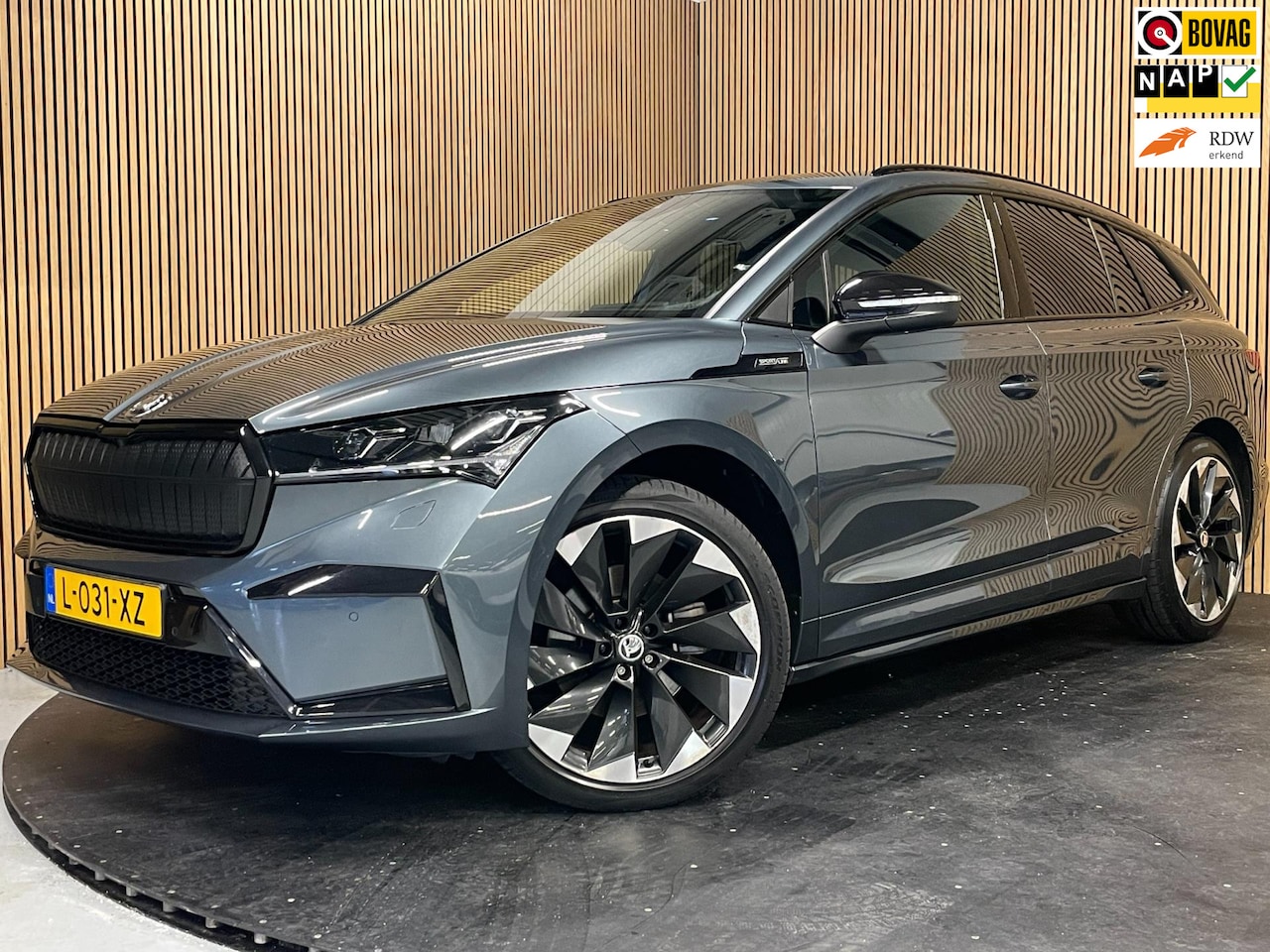 Skoda Enyaq iV - 60 SPORTLINE|SOH 91%|KUIPSTOEL|CARPLAY|CAMERA|ACC|STOEL-,STUURVERW.|INCL.BTW|NL-AUTO|1e EI - AutoWereld.nl