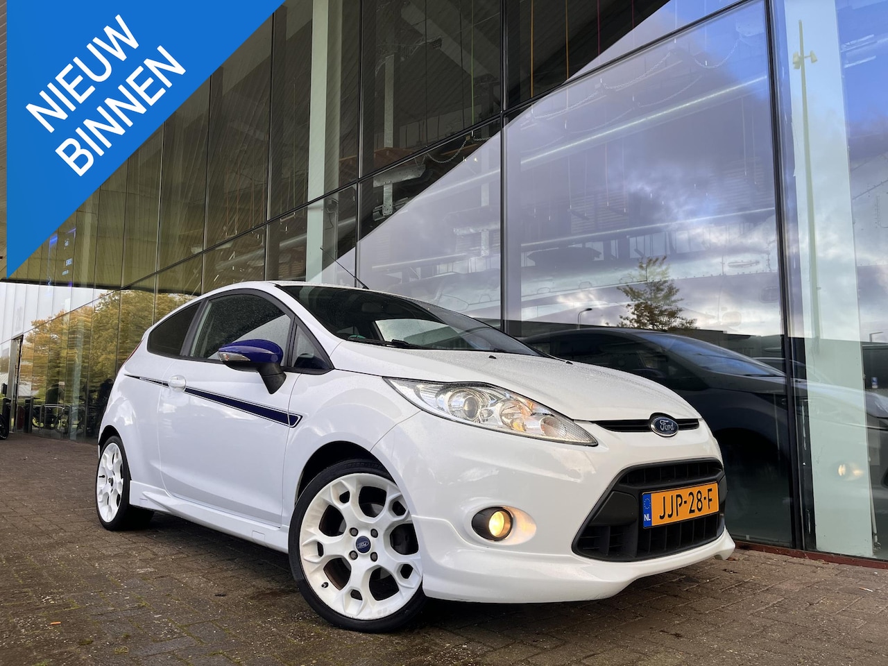Ford Fiesta - 1.6 Metal-135 PK EDITION WHITE-NAVI - AutoWereld.nl