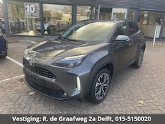 Toyota Yaris Cross - 1.5 Hybrid 130 Executive | Stuur- & Stoelverwarming | Dodehoek detectie | Parkeersensoren