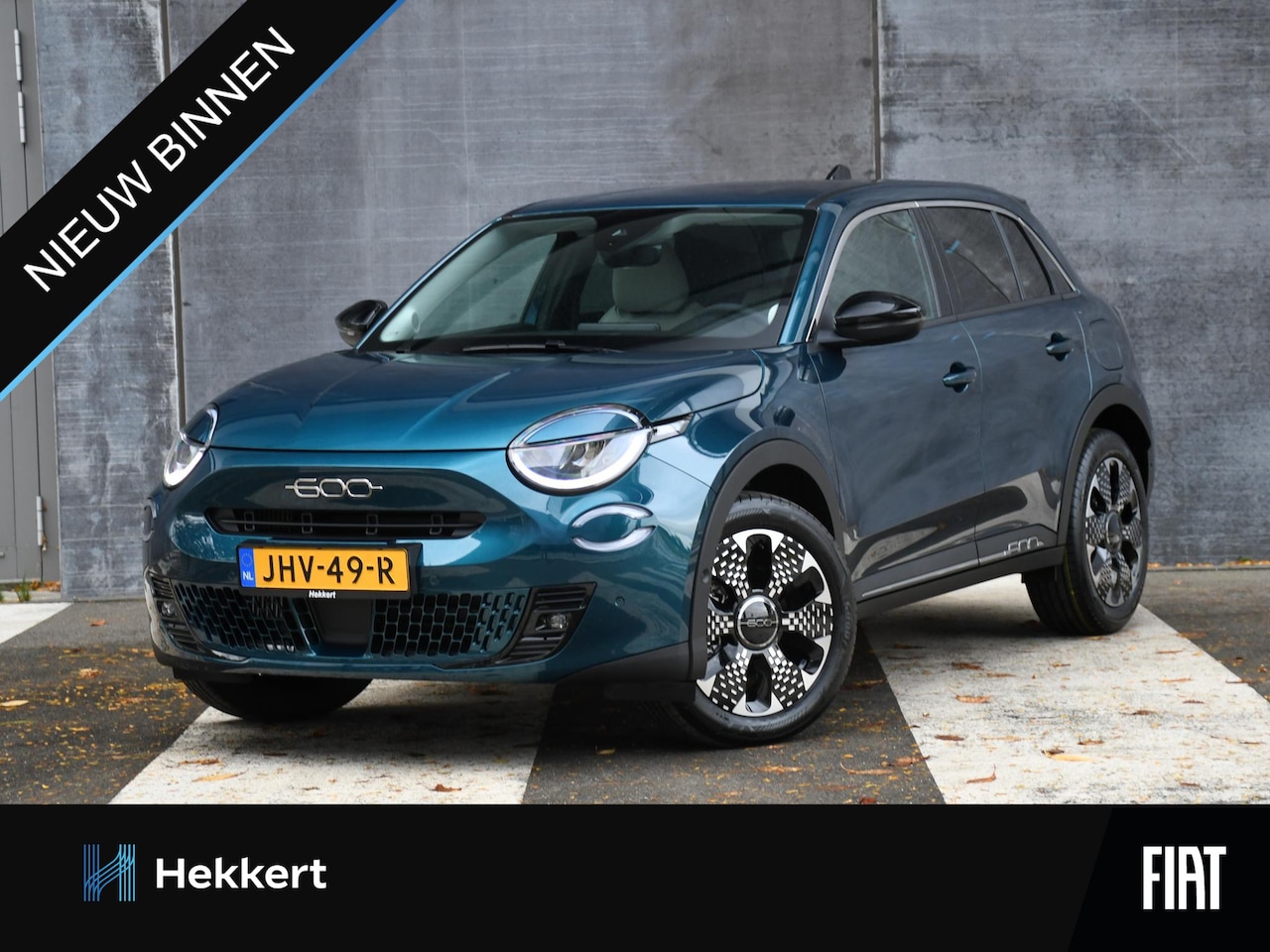 Fiat 600 - La Prima 1.2 Hybrid 145pk Automaat DODE HOEK | 18''LM | ADAPT. CRUISE | LEDER | KEYLESS | - AutoWereld.nl
