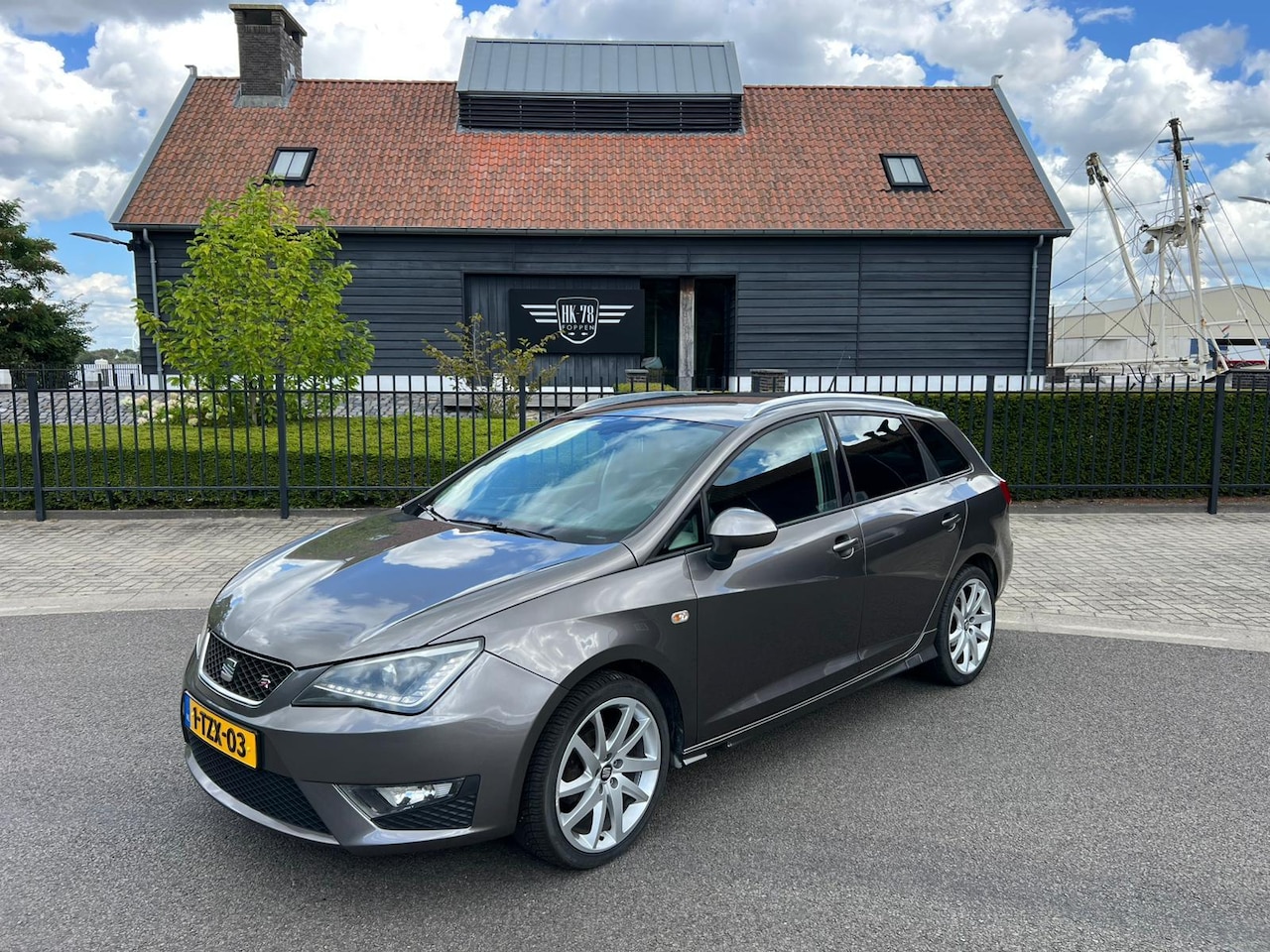 SEAT Ibiza ST - 1.2 TSI FR DYNAMIC AIRCO/ECC LED-XENON TREKHAAK - AutoWereld.nl