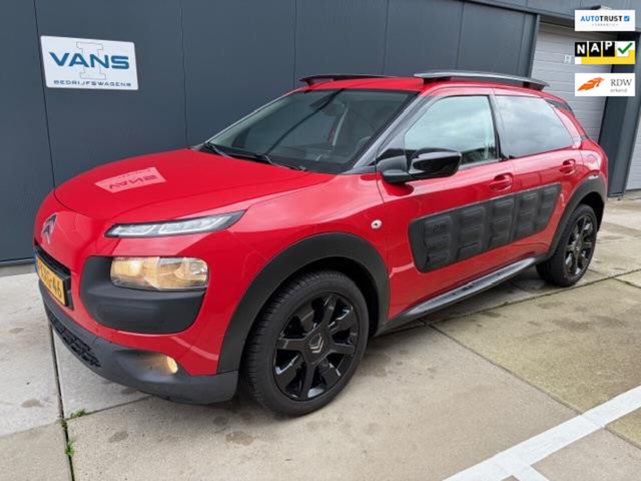 Citroën C4 Cactus - 1.2 PureTech Shine 5 deurs - AutoWereld.nl