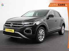 Volkswagen T-Roc - 1.5 TSI 150pk DSG Style | Navigatie | Climate Control | Parkeer sensoren | Adaptive Cruise