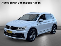 Volkswagen Tiguan - 1.4 TSI ACT ComfortLine Business R | Digitaal Dashboard | Leder