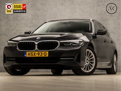 BMW 5-serie Touring - 530e Sportline 293Pk Automaat (APPLE CARPLAY, GROOT NAVI, DEALER ONDERHOUDEN, CAMERA, SFEE