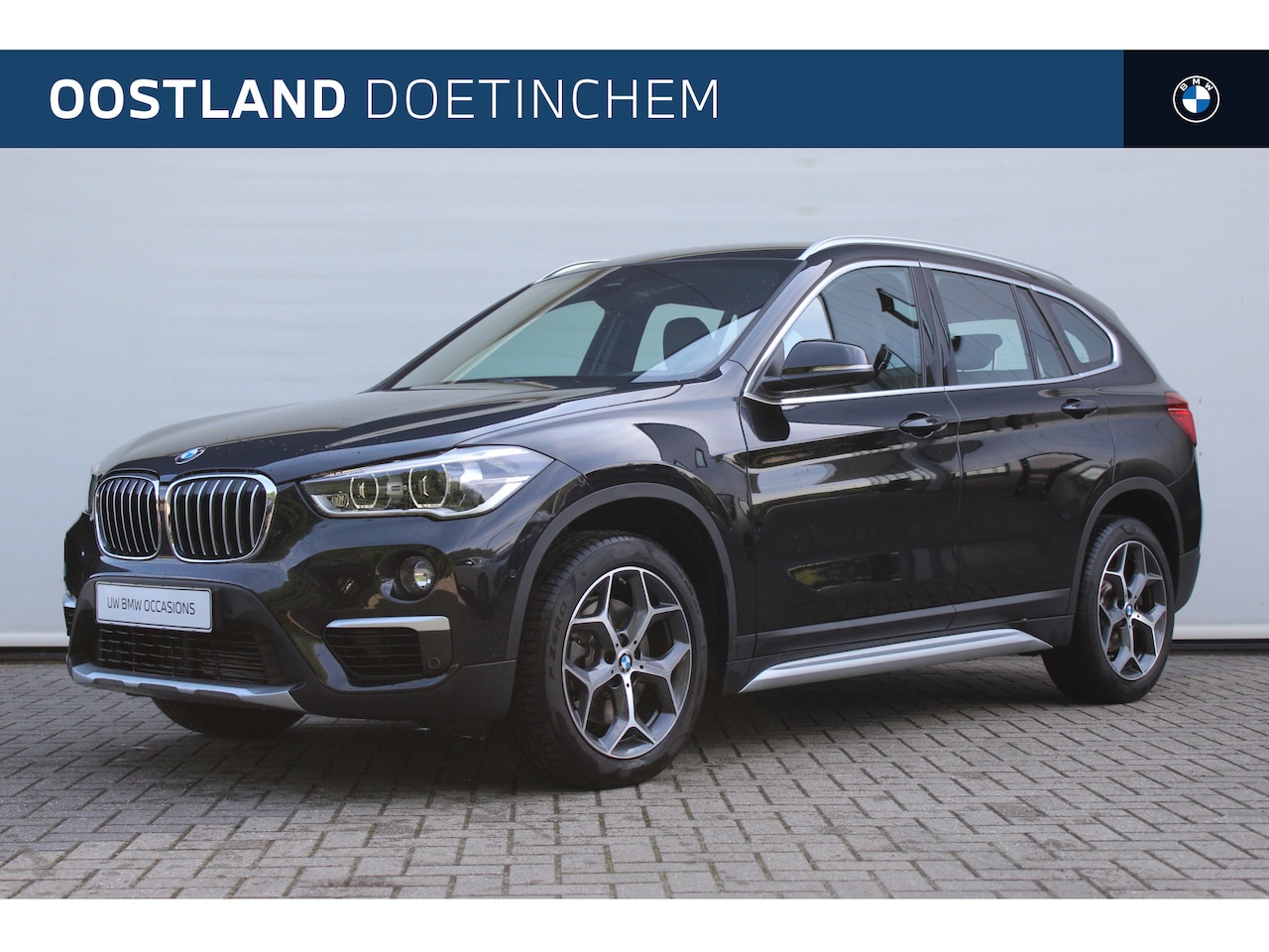 BMW X1 - sDrive20i High Executive xLine Automaat / Sportstoelen / LED / Head-Up / Park Assistant / - AutoWereld.nl