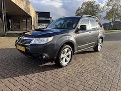 Subaru Forester - 2.0D Premium 4X4 [ pano schuifdak, ecc, lmv, trekhaak ]