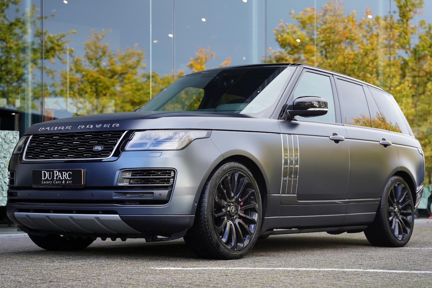 Land Rover Range Rover - P565 SV Autobiography Dynamic Palette Grey Matte - AutoWereld.nl