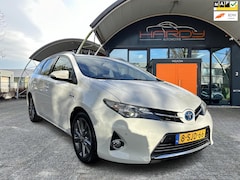 Toyota Auris Touring Sports - 1.8 Hybrid Executive