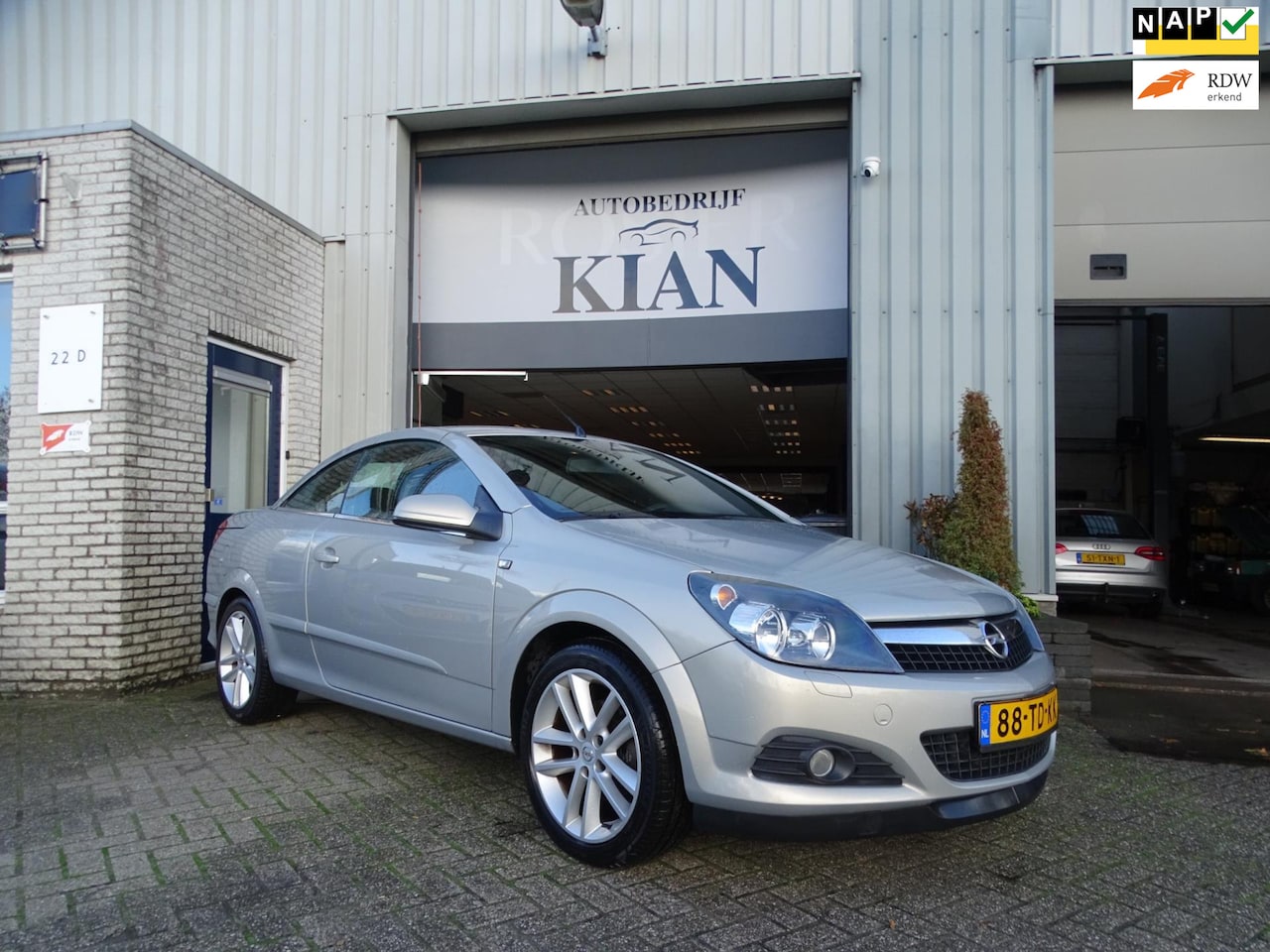 Opel Astra TwinTop - 1.8 Cosmo 1.8 Cosmo - AutoWereld.nl