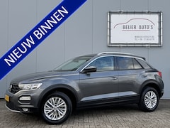 Volkswagen T-Roc - 1.5 TSI Style Apple Carplay/Dealer/Camera