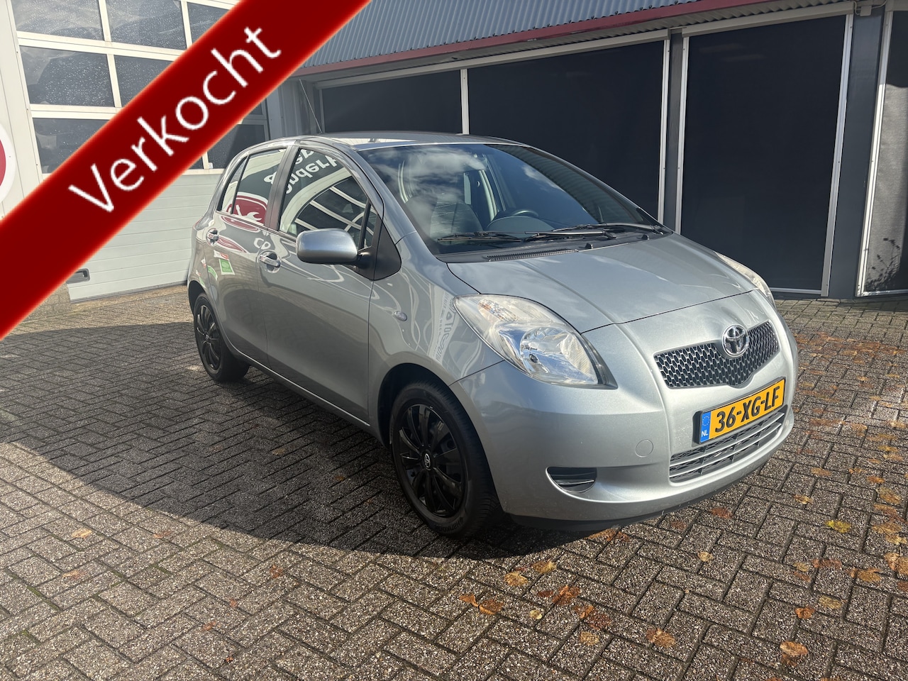 Toyota Yaris - 1.3 VVT-i Sol 1.3 VVTi Sol - AutoWereld.nl