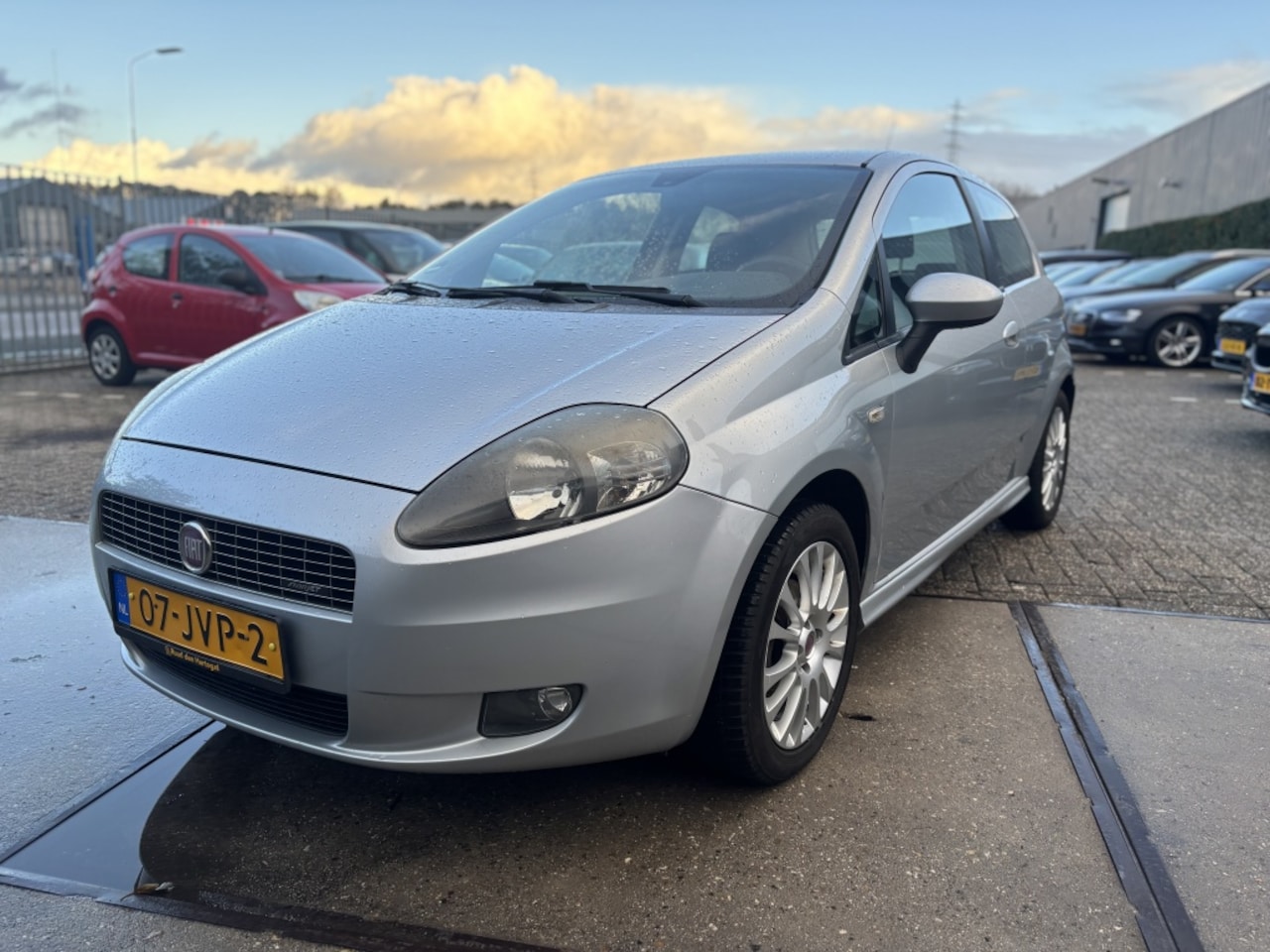 Fiat Grande Punto - 1.4-16V Racing AIRCO!NWE APK! - AutoWereld.nl