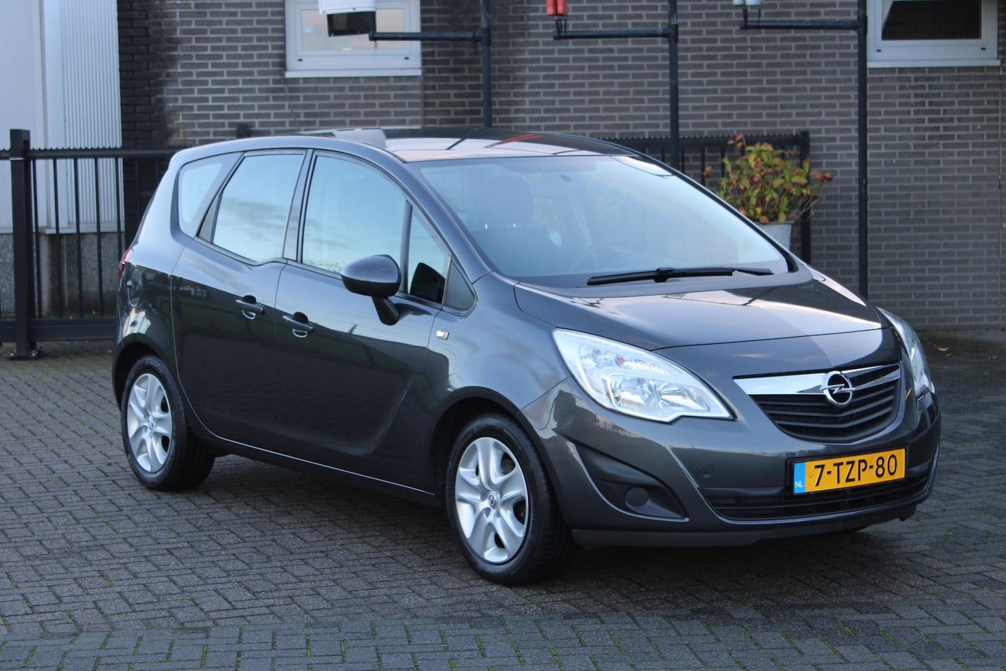 Opel Meriva - 1.4 Edition Airco/Cruise Nieuwe apk!! - AutoWereld.nl