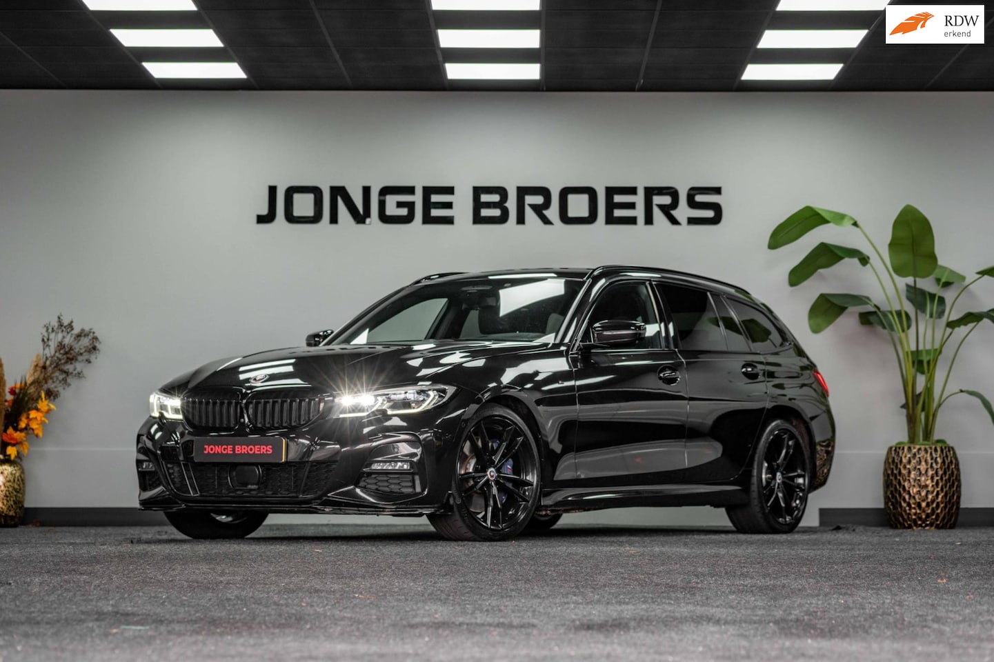 BMW 3-serie Touring - 330i xDrive High Executive |Laser|360|ACC - AutoWereld.nl