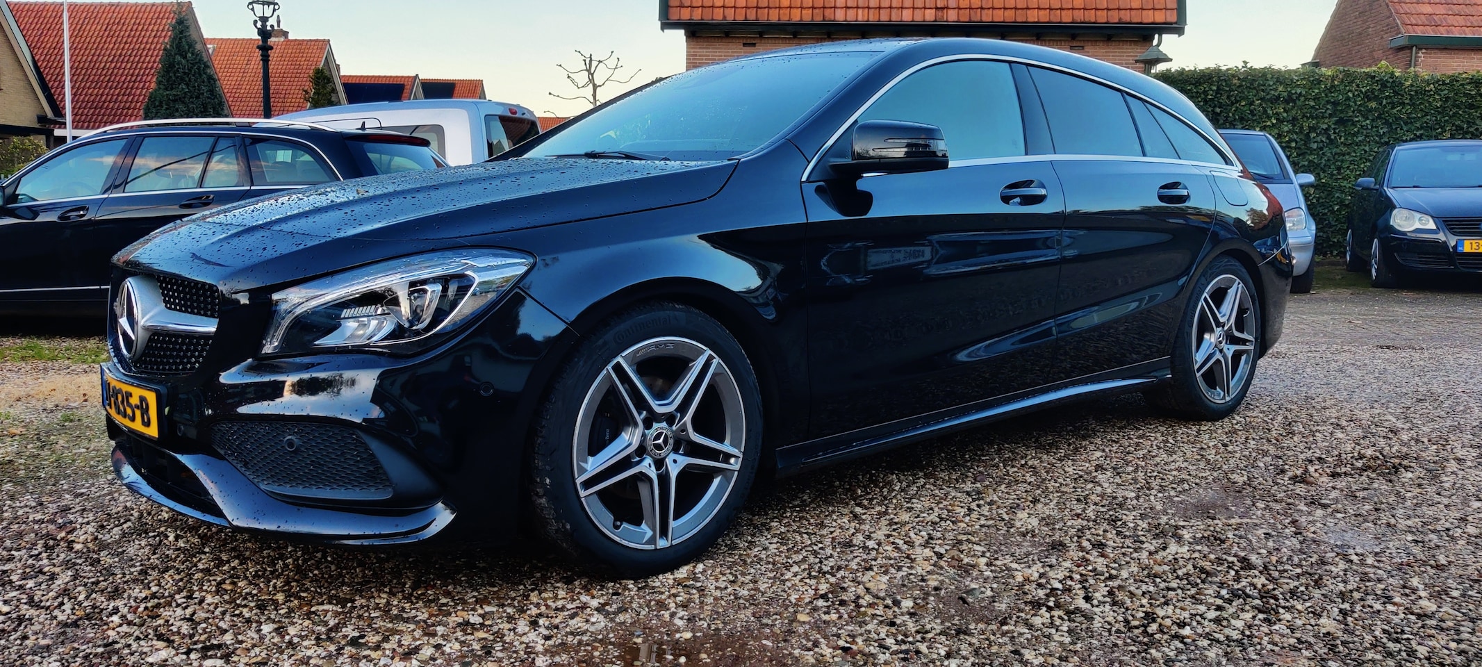 Mercedes-Benz CLA-klasse Shooting Brake - 180 Business Solution AMG Afneembare trekhaak. - AutoWereld.nl